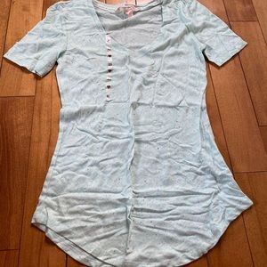 VICTORIA SECRET New V Neck Speckled T Shirt